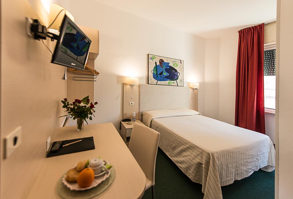 Hotel Ariston Piombino Rom bilde
