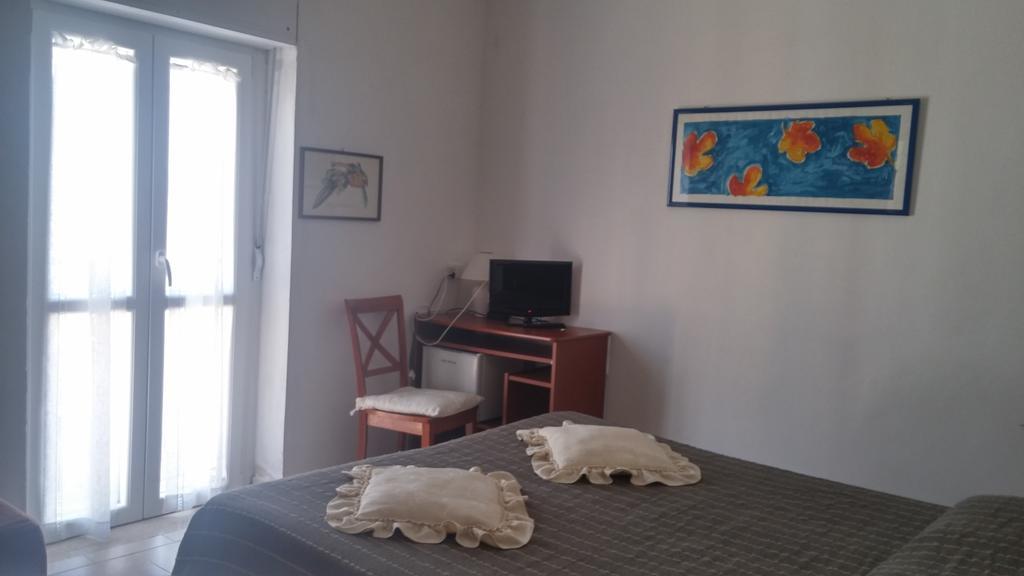 Hotel Ariston Piombino Eksteriør bilde