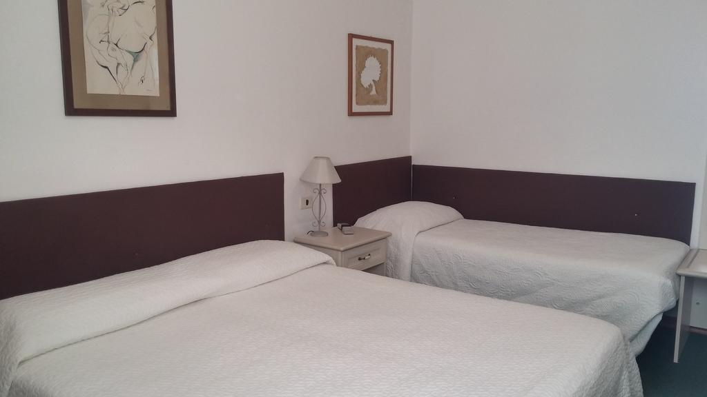 Hotel Ariston Piombino Eksteriør bilde